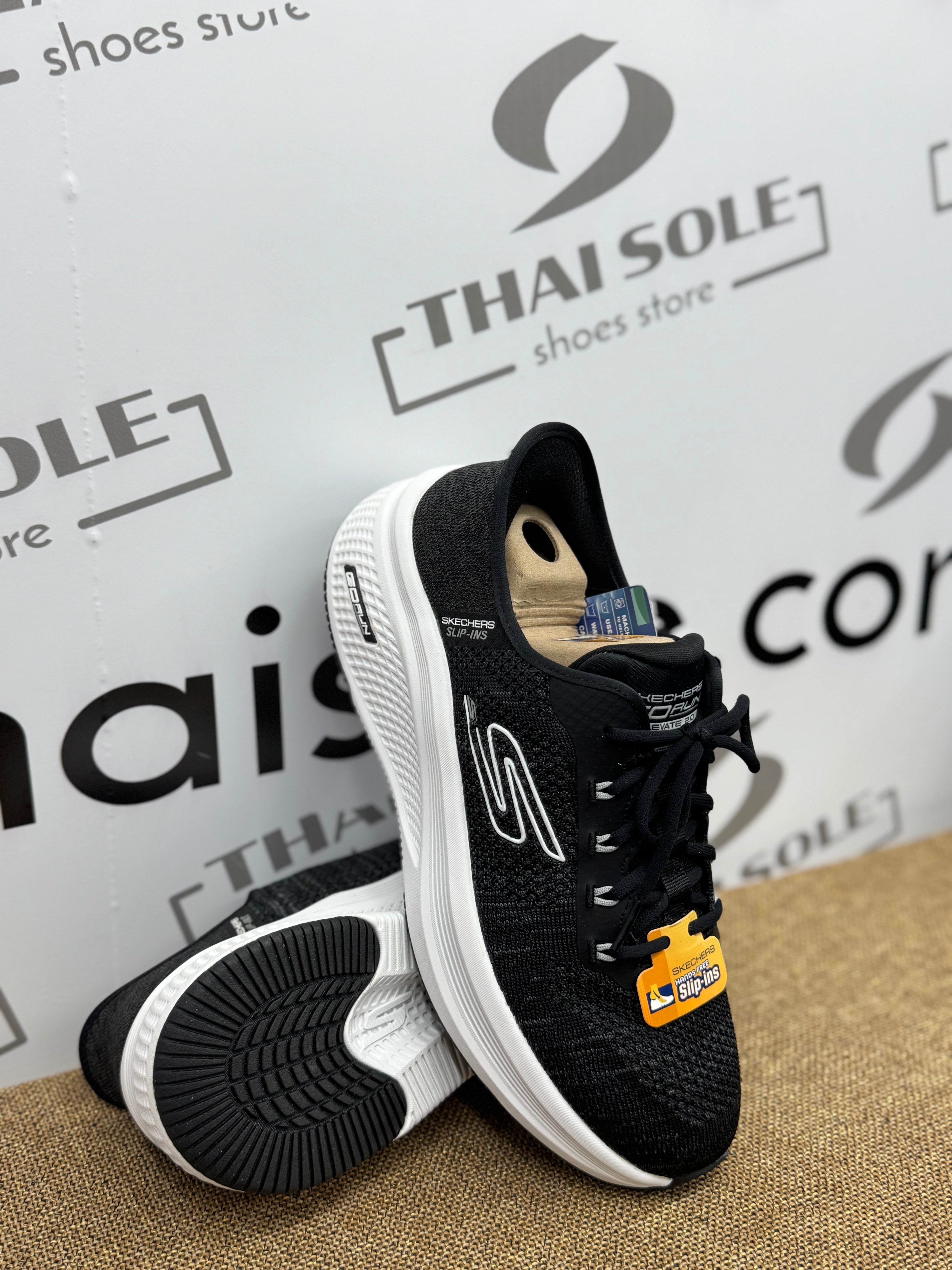 SKECHERS GO RUN Elevate-Steady Motion Men's Running Shoes