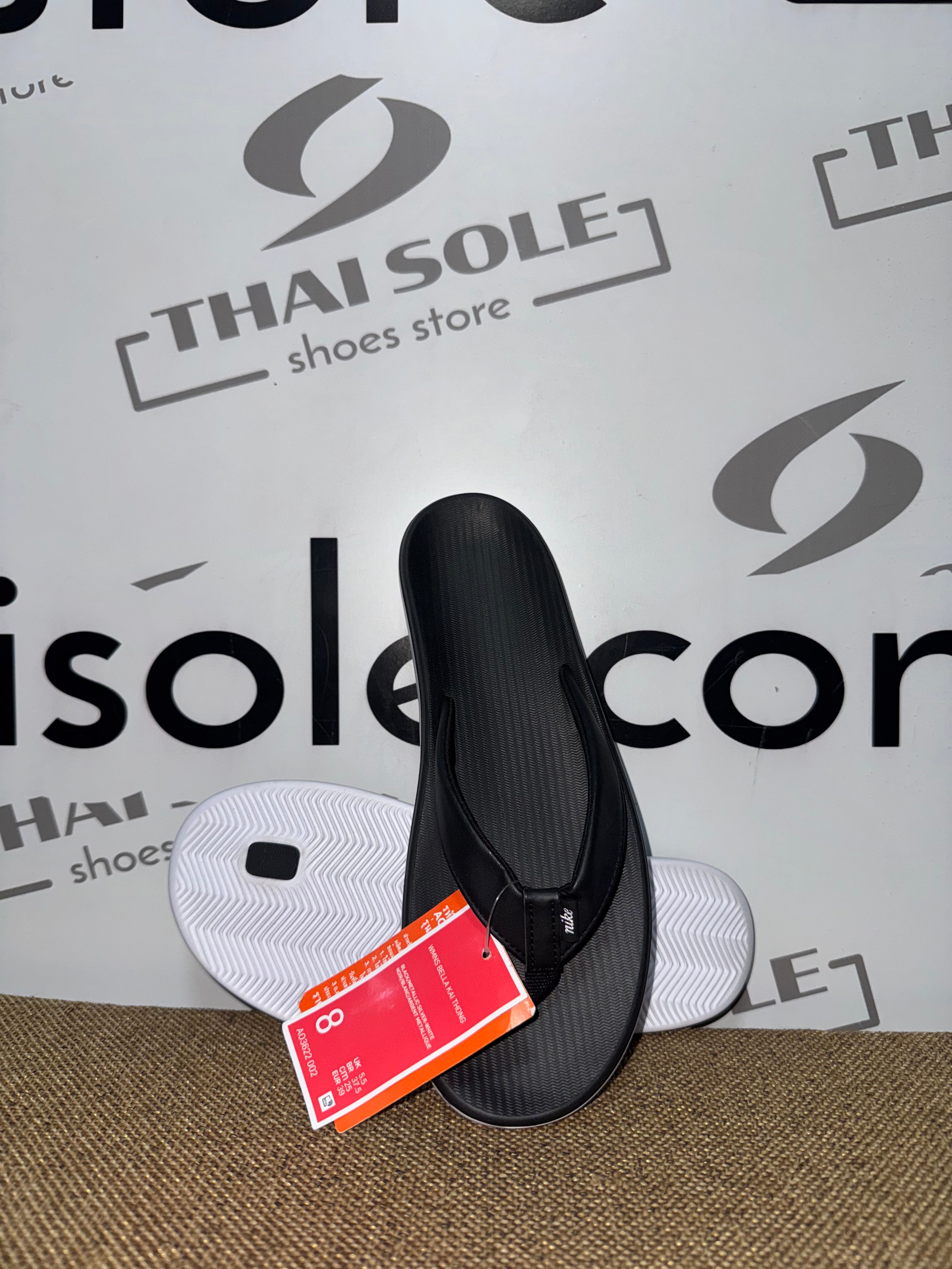 NIKE Bella Kai Women's Sliper