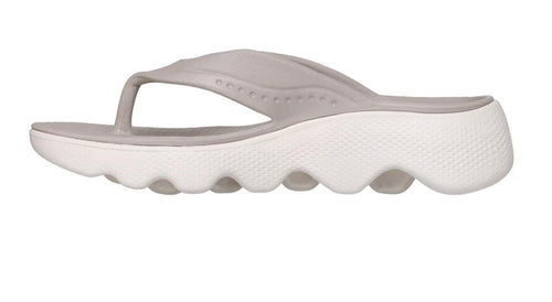 SKECHERS Massage Fit Foamies - Women's Sliper