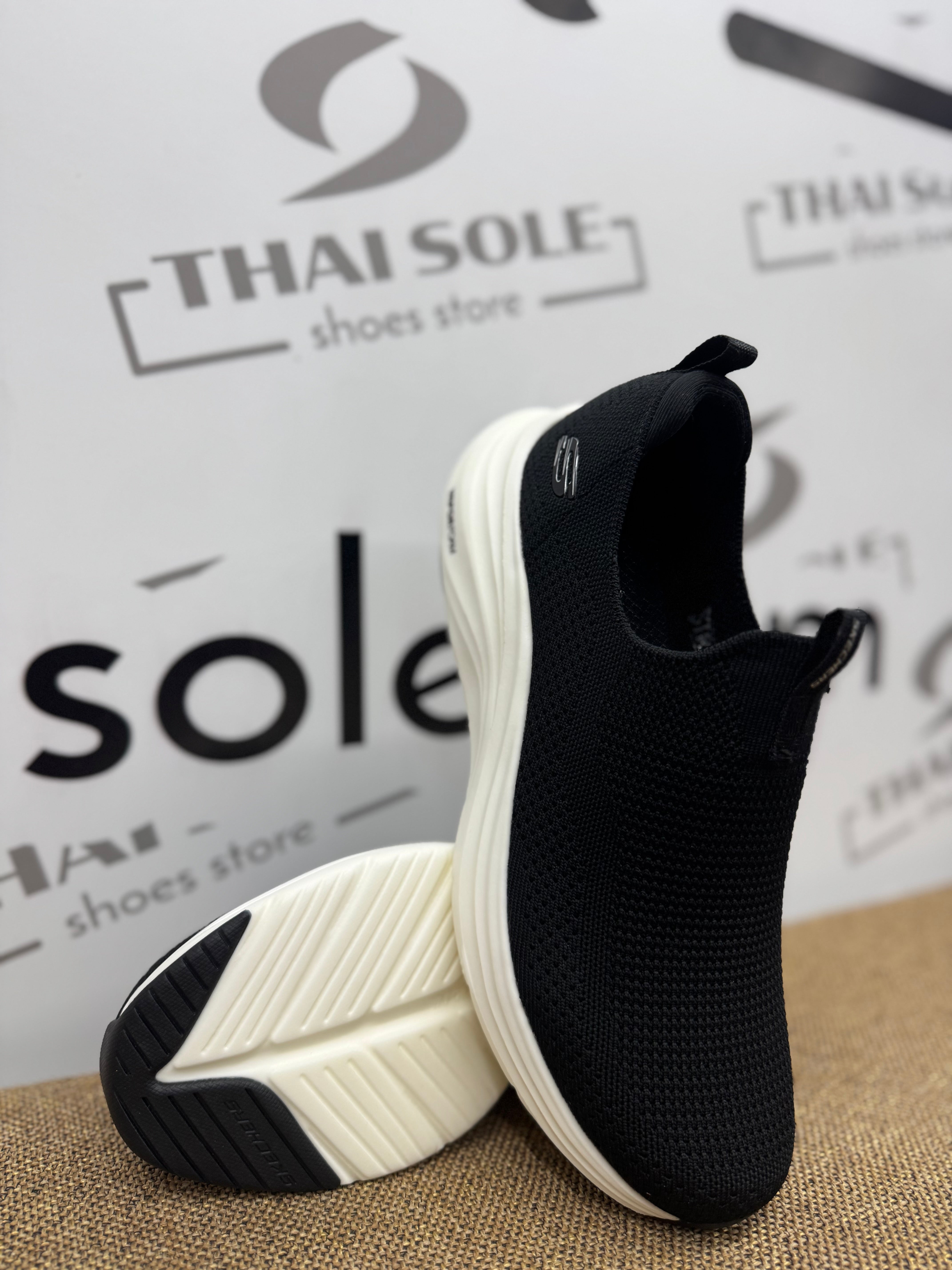 SKECHERS Vapor Foam- True Classic Women's Shoes