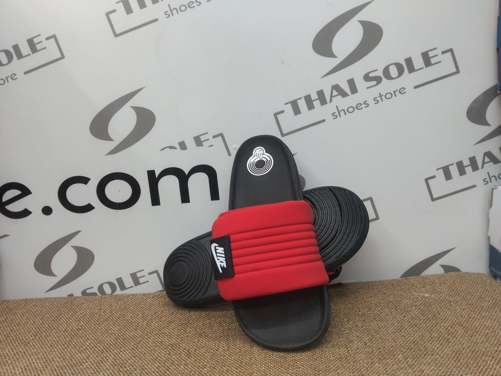 Nike Comfort Adjust slide