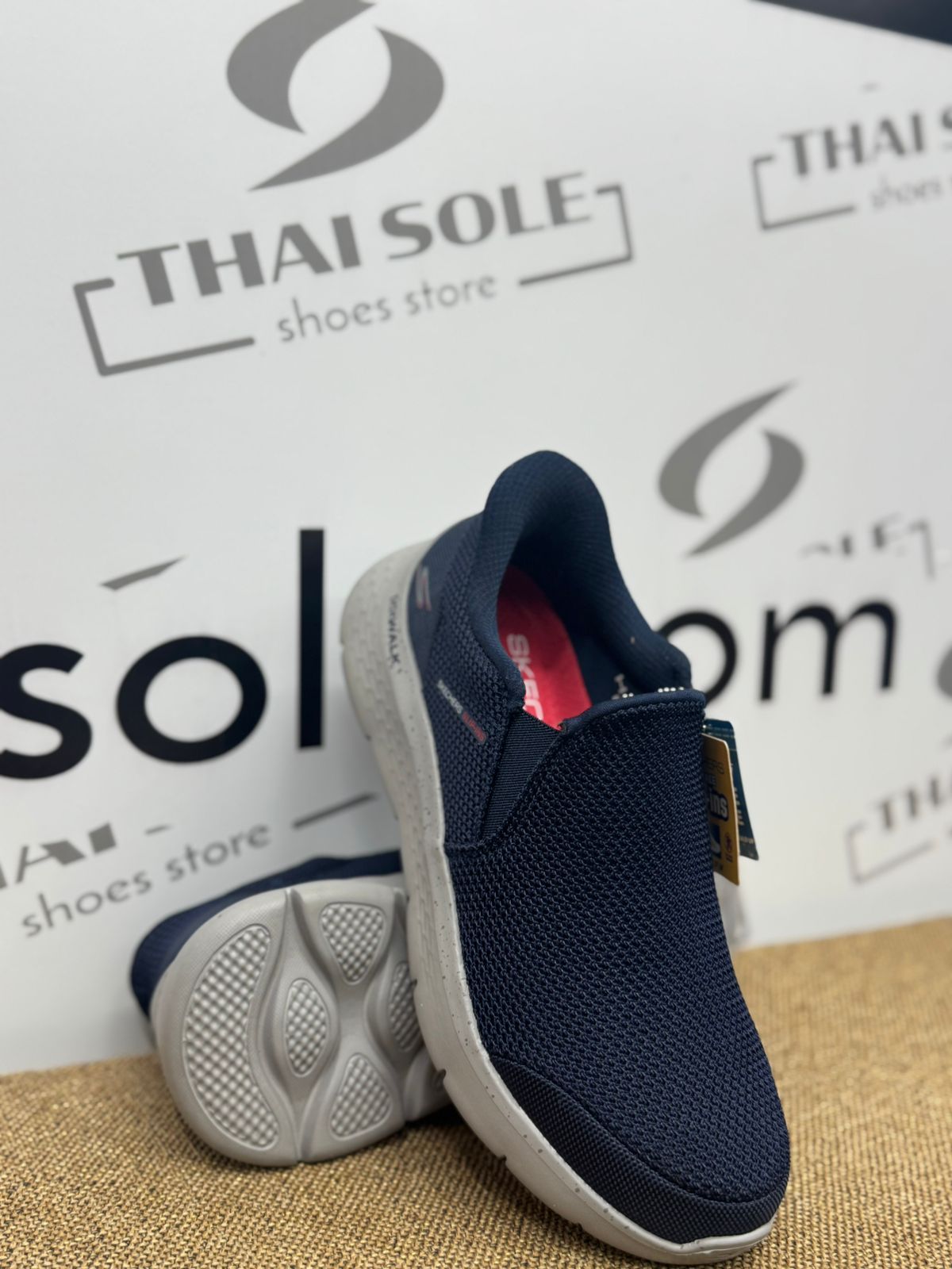 SKECHERS Slip-ins® GO WALK® Flex - Ojai Men's Training Shoes